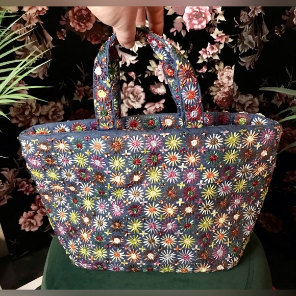 Pierre Urbach Structured Multicolor Embroidered Floral Snap Top Closure Tote Bag - Picture 6 of 8
